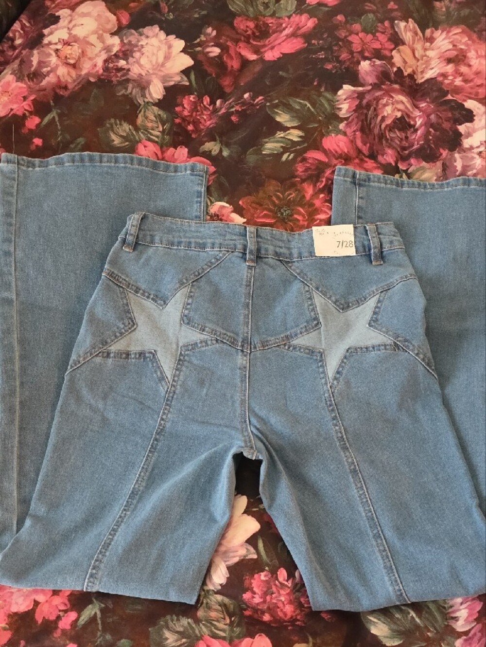 Women's Light Blue Star-Back Wide Leg Jeans - Picture 3 of 3